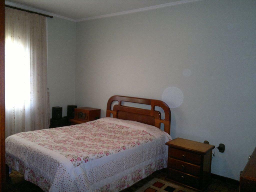 Casa à venda com 3 quartos, 200m² - Foto 15