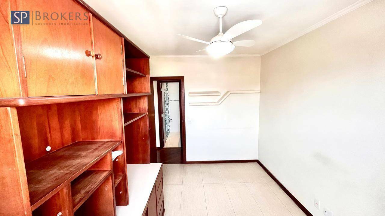 Apartamento à venda com 3 quartos, 110m² - Foto 19