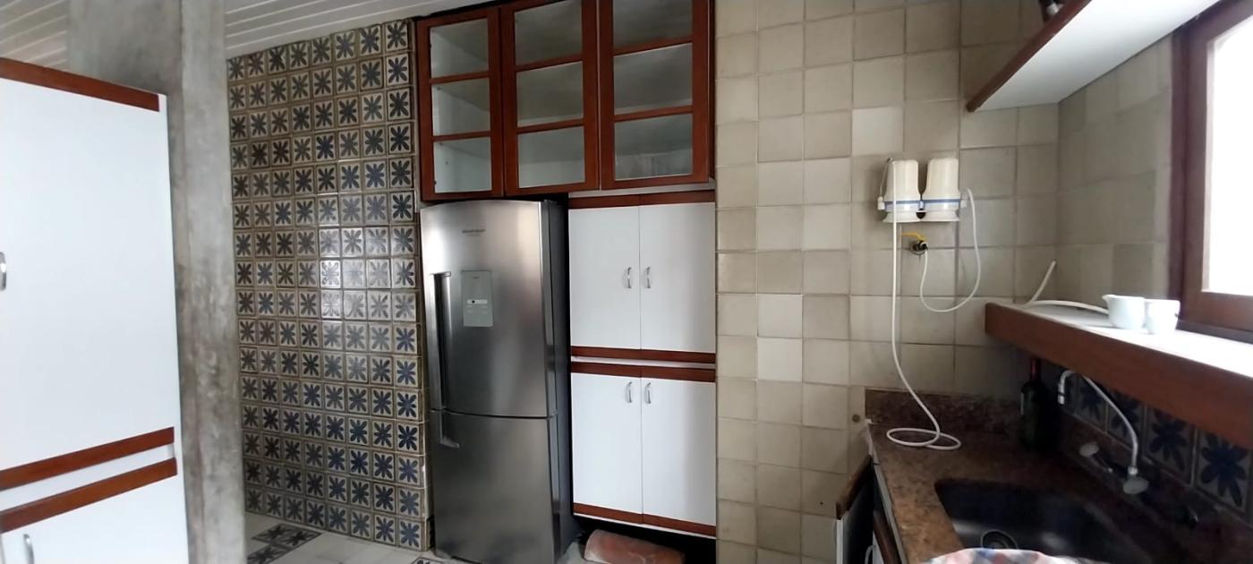 Casa à venda com 4 quartos, 240m² - Foto 18