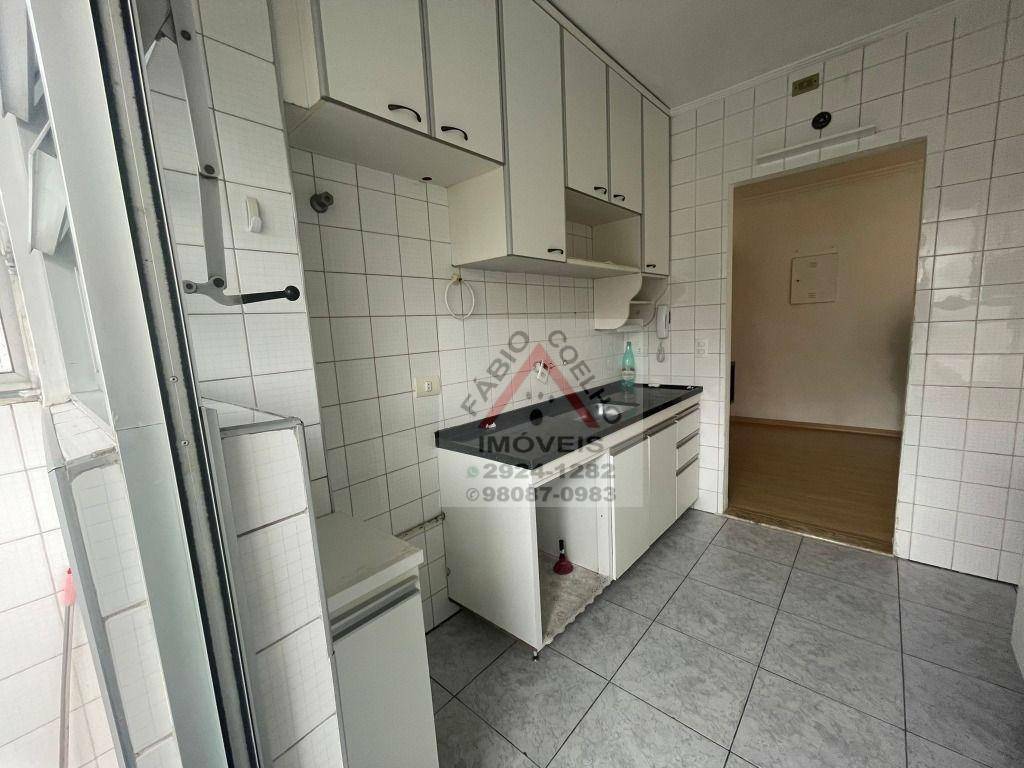 Apartamento à venda com 2 quartos, 63m² - Foto 3