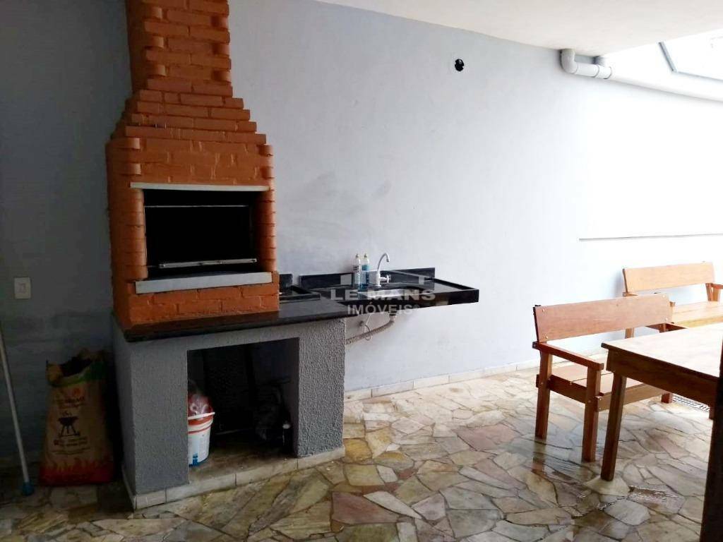 Casa à venda com 2 quartos, 180m² - Foto 2