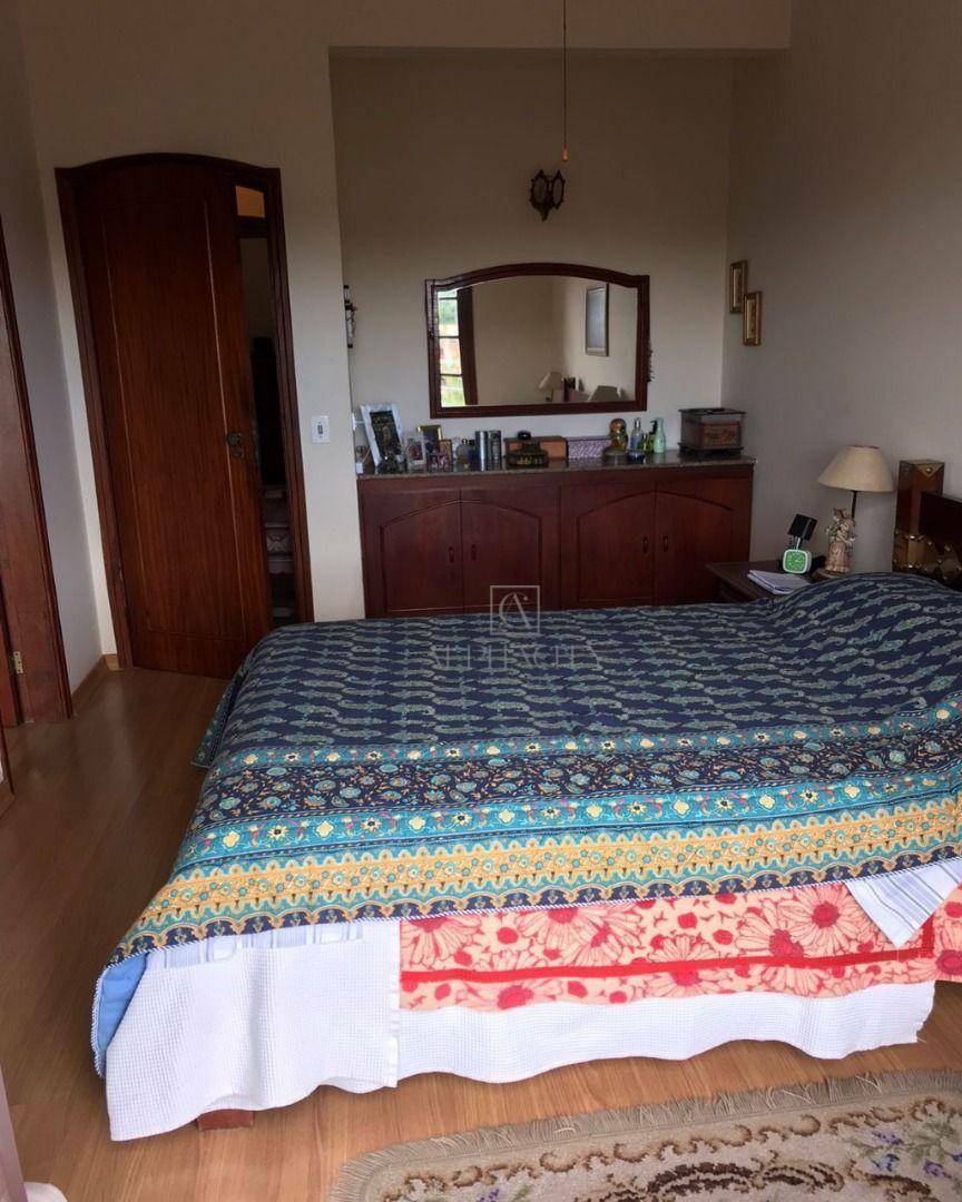 Casa de Condomínio à venda com 4 quartos, 350m² - Foto 14