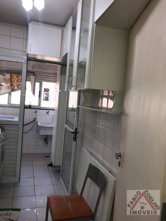 Apartamento à venda com 2 quartos, 67m² - Foto 5