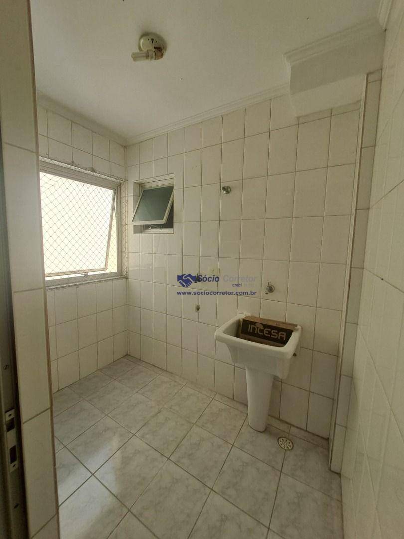 Apartamento para alugar com 3 quartos, 76m² - Foto 33