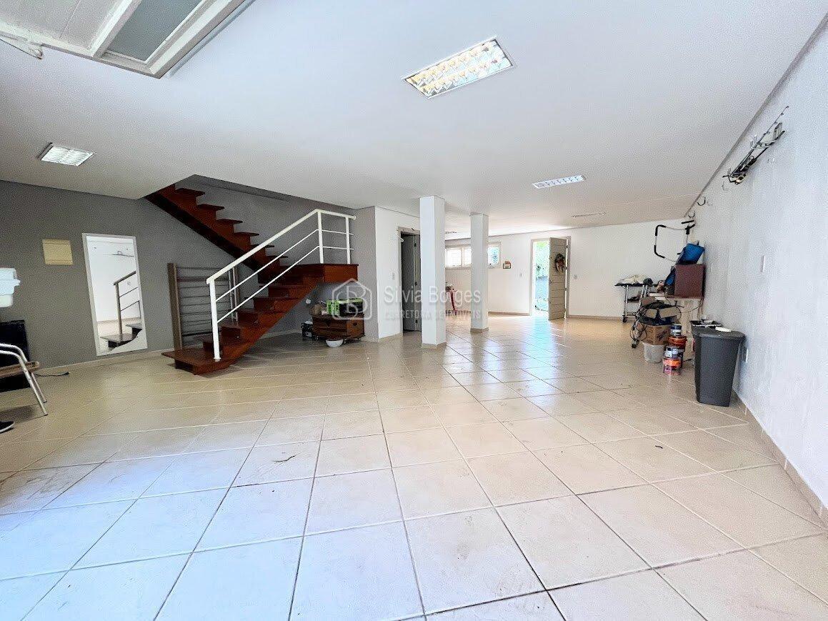 Sobrado à venda com 3 quartos, 300m² - Foto 33