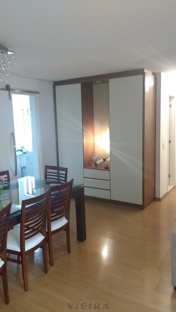 Apartamento à venda com 2 quartos, 75m² - Foto 18