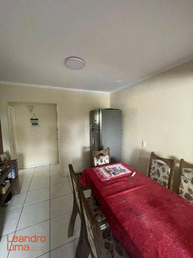 Apartamento à venda com 3 quartos, 65m² - Foto 1