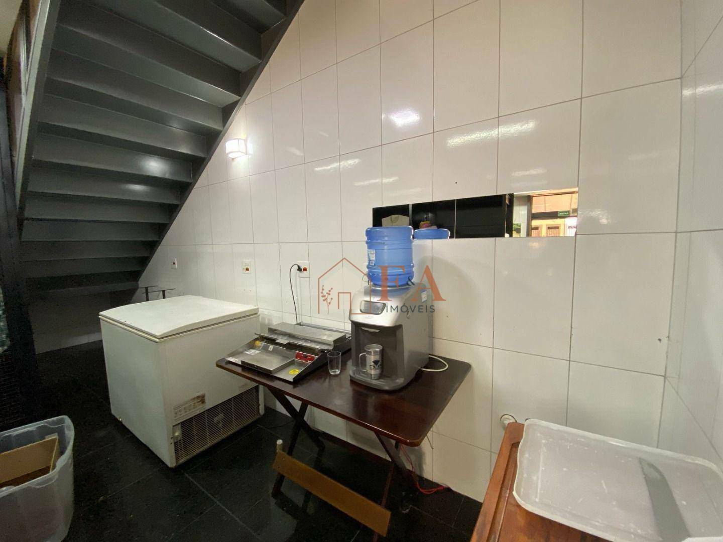 Depósito-Galpão-Armazém para alugar, 152m² - Foto 4