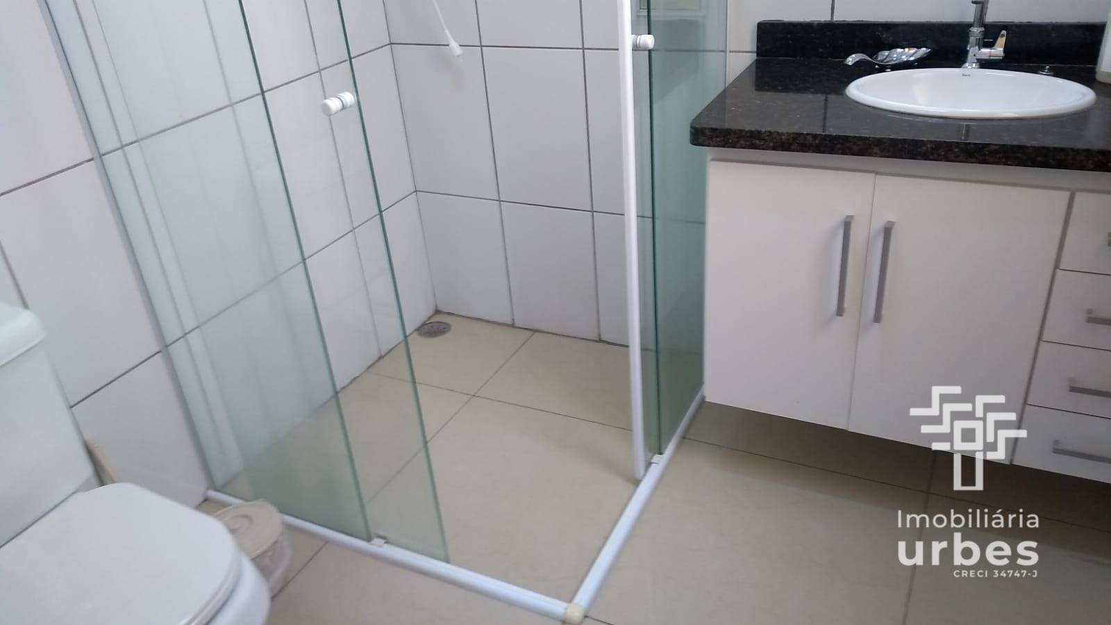 Casa à venda com 3 quartos, 240m² - Foto 17