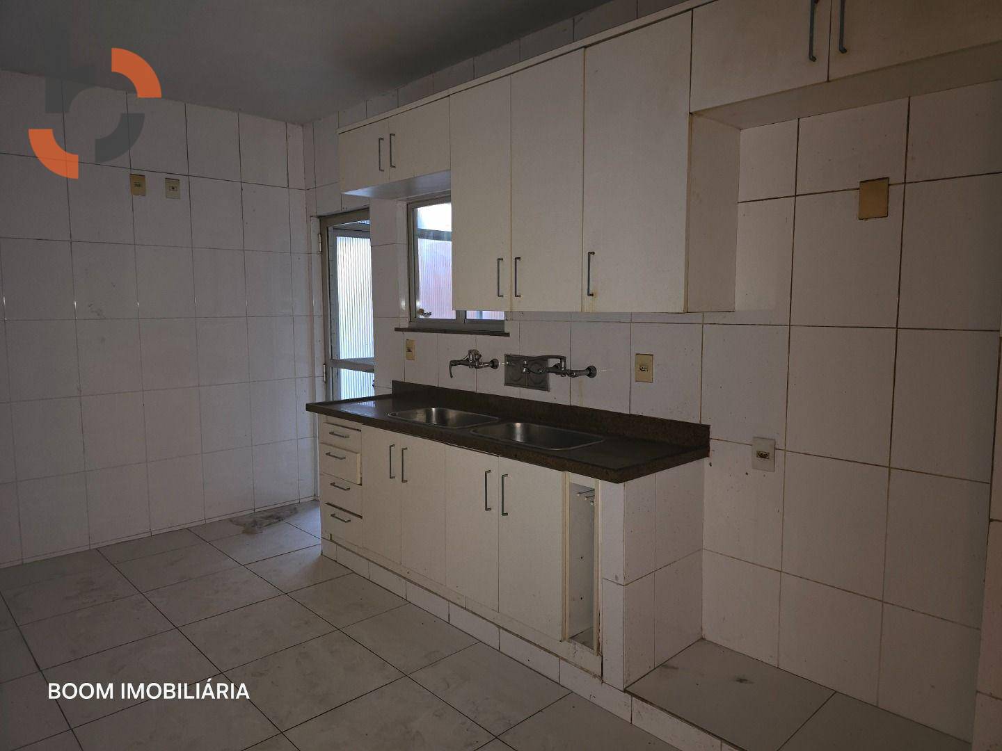 Apartamento à venda com 3 quartos, 220m² - Foto 14