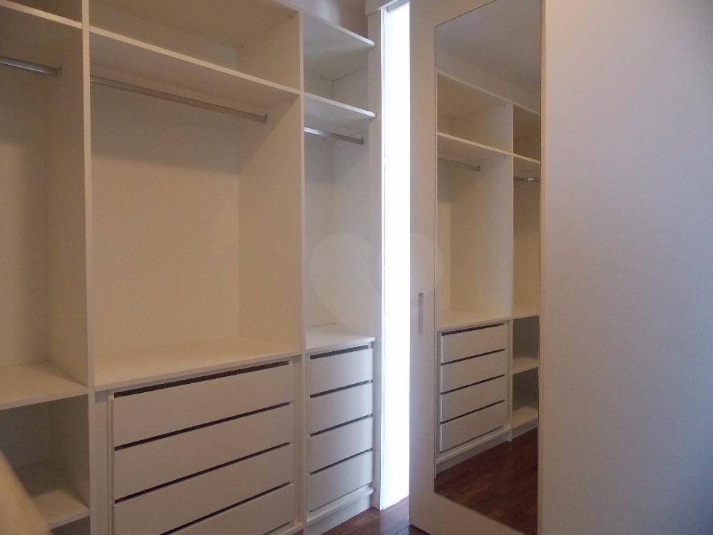 Apartamento para alugar com 3 quartos, 158m² - Foto 24