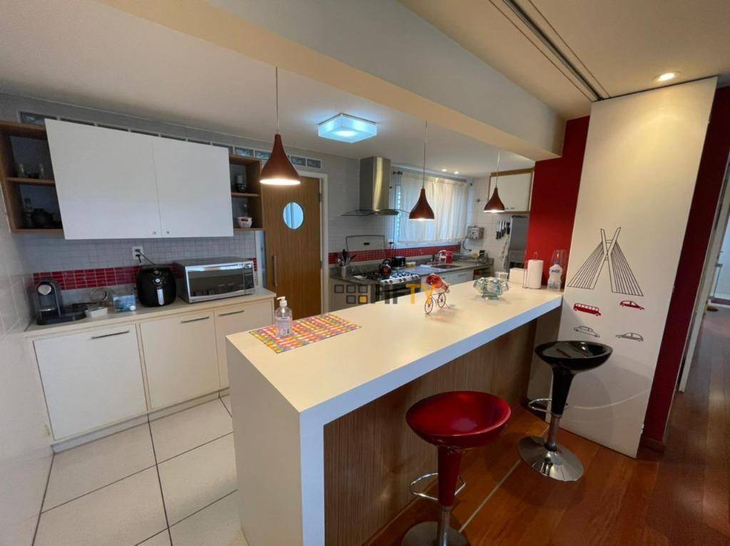 Apartamento à venda e aluguel com 3 quartos, 154m² - Foto 20