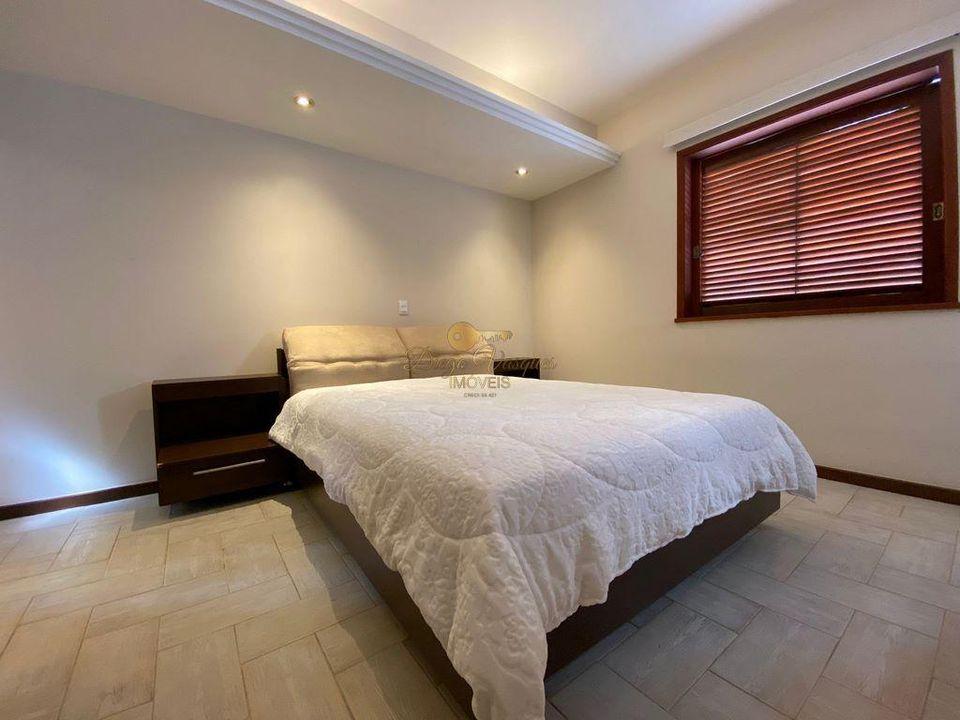 Casa à venda com 3 quartos, 800m² - Foto 10