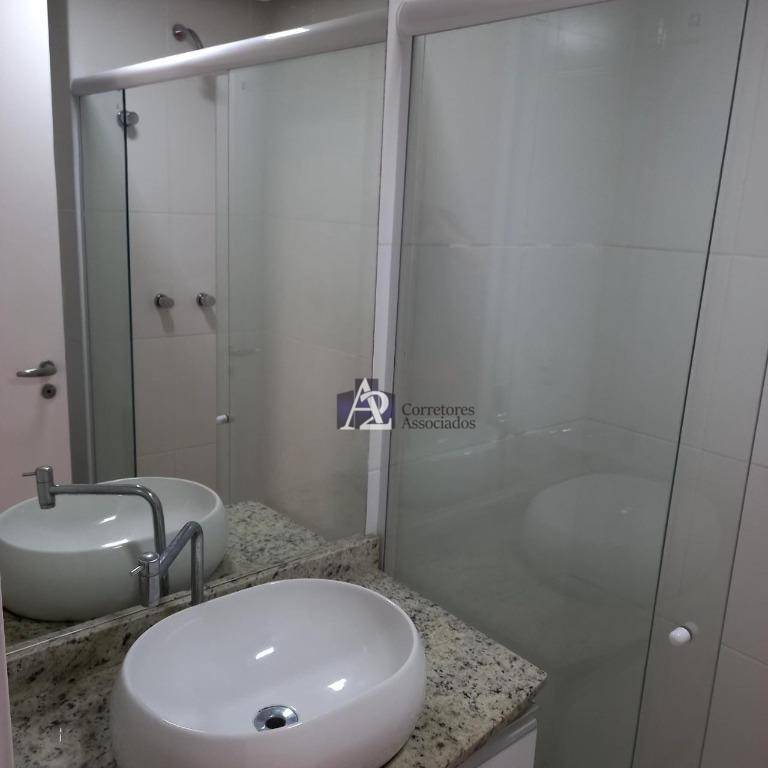 Apartamento à venda com 2 quartos, 66m² - Foto 12