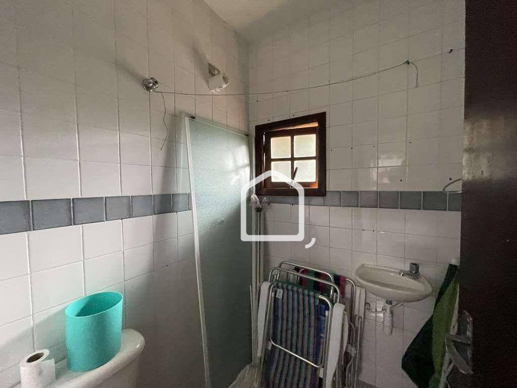 Casa de Condomínio à venda com 4 quartos, 220m² - Foto 43