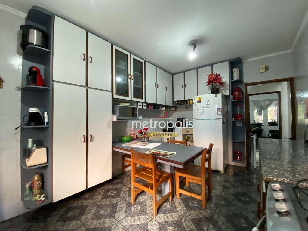 Sobrado à venda com 6 quartos, 270m² - Foto 20