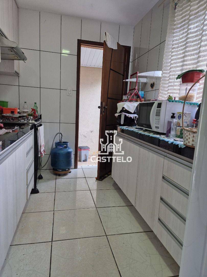 Casa à venda com 2 quartos, 130m² - Foto 6