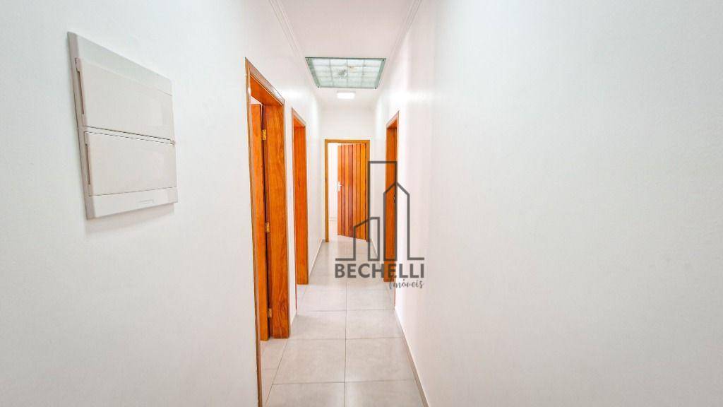 Casa à venda e aluguel com 5 quartos, 234m² - Foto 5