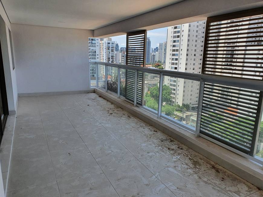 Apartamento à venda com 3 quartos, 137m² - Foto 8