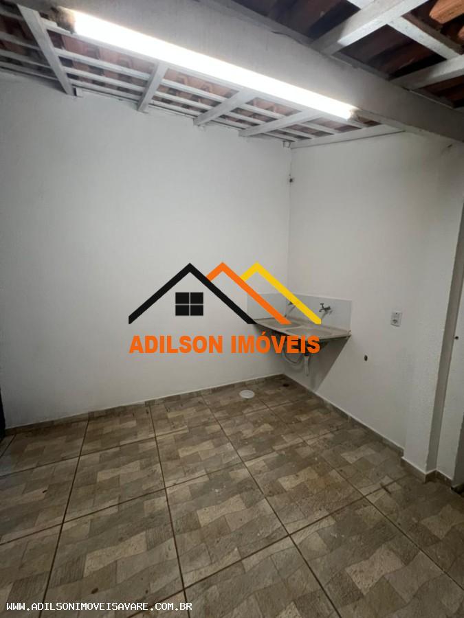 Casa para alugar com 2 quartos, 190m² - Foto 3