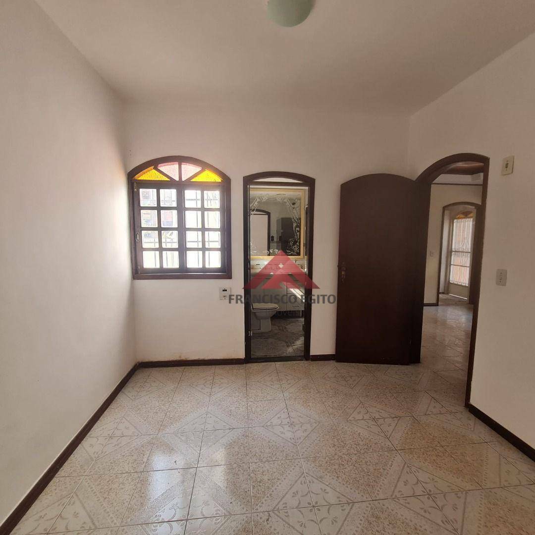 Casa à venda com 2 quartos, 94m² - Foto 9