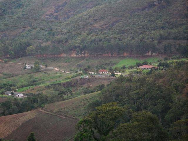 Fazenda à venda com 3 quartos, 400m² - Foto 22