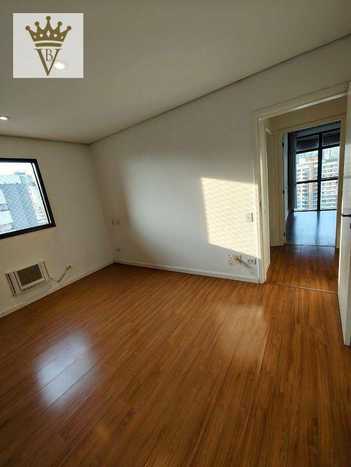 Apartamento para alugar com 3 quartos, 140m² - Foto 37