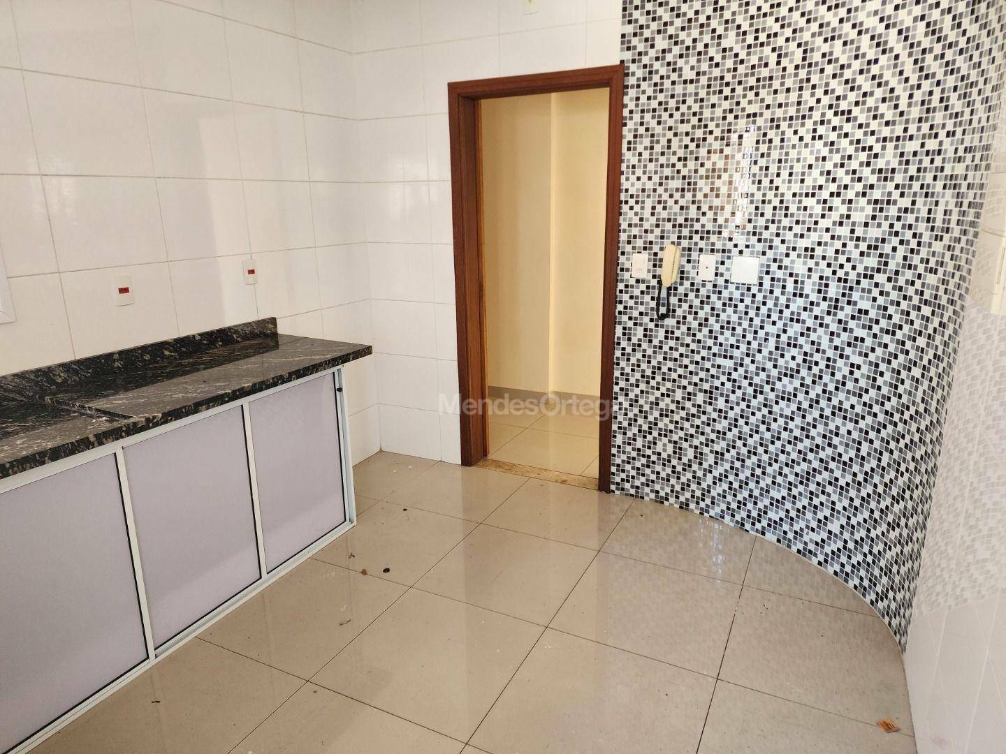 Apartamento para alugar com 3 quartos, 110m² - Foto 5