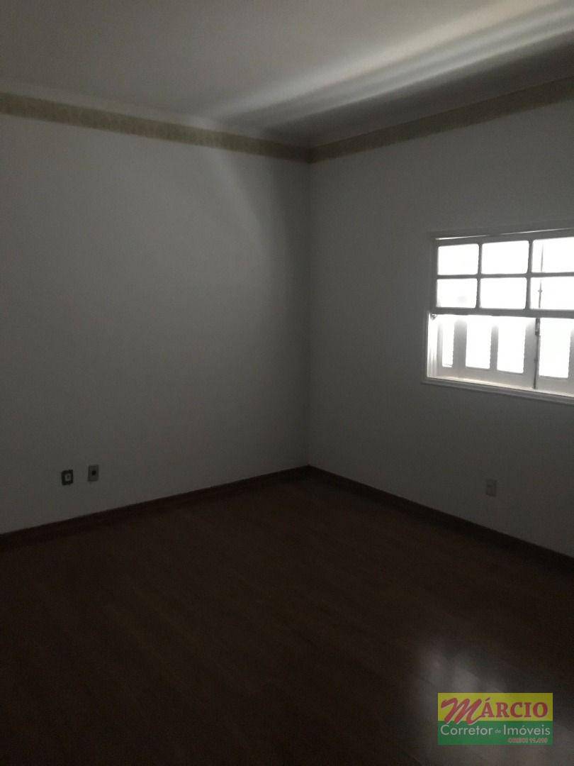 Casa à venda e aluguel com 3 quartos, 500m² - Foto 20