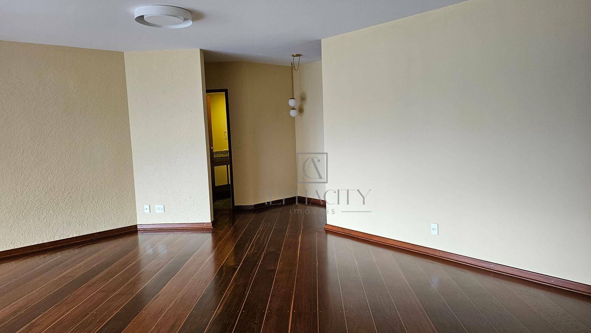 Apartamento para alugar com 3 quartos, 164m² - Foto 12