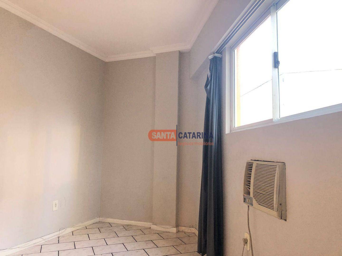 Apartamento para alugar com 2 quartos, 79m² - Foto 10