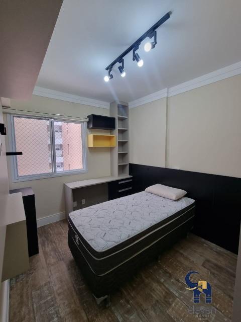 Apartamento à venda com 3 quartos, 110m² - Foto 18