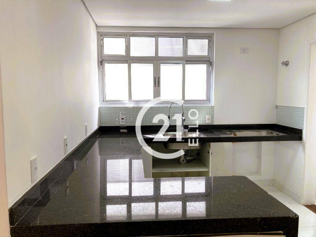 Apartamento à venda com 3 quartos, 180m² - Foto 9