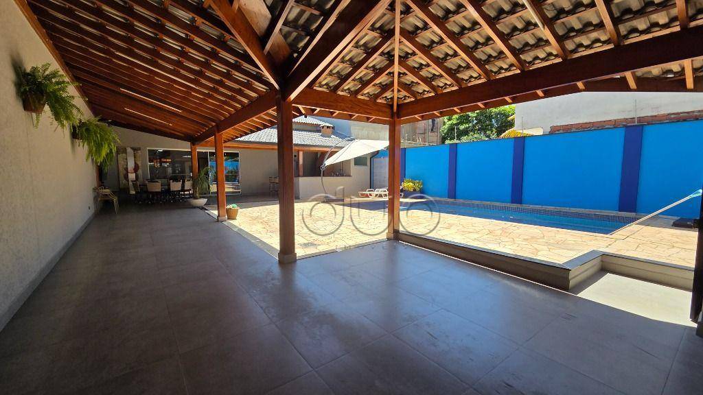 Casa, 3 quartos, 269 m² - Foto 2