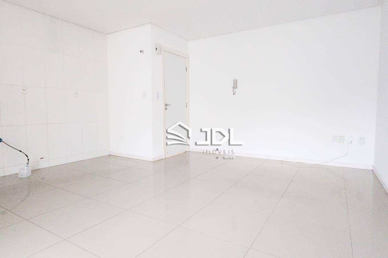 Apartamento à venda com 2 quartos, 65m² - Foto 1