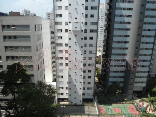 Apartamento para alugar com 4 quartos, 136m² - Foto 14