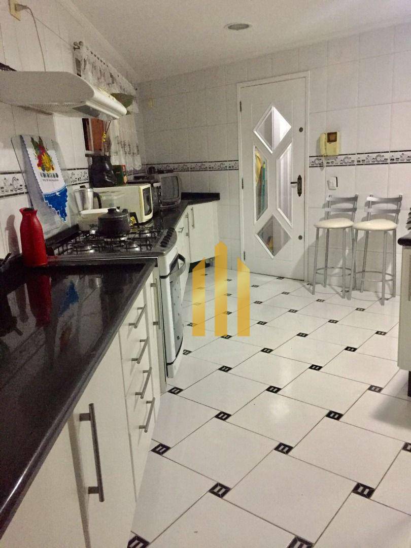 Sobrado à venda com 3 quartos, 157m² - Foto 4