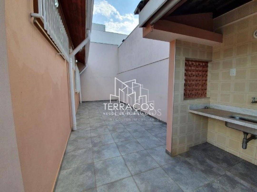 Casa à venda com 3 quartos, 207m² - Foto 11