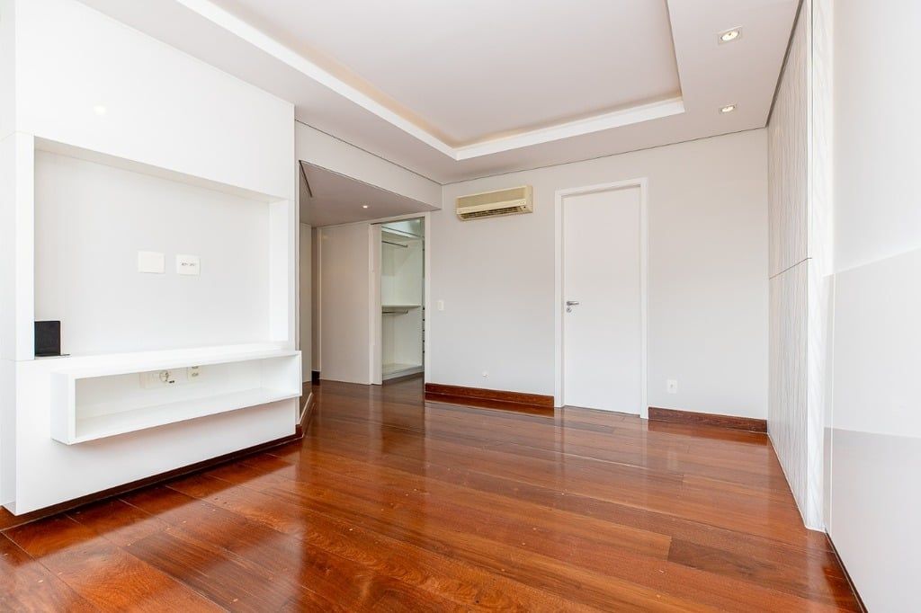 Apartamento à venda com 4 quartos, 186m² - Foto 8