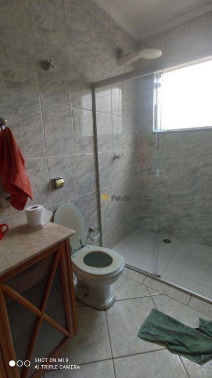 Sobrado à venda com 3 quartos, 320m² - Foto 28