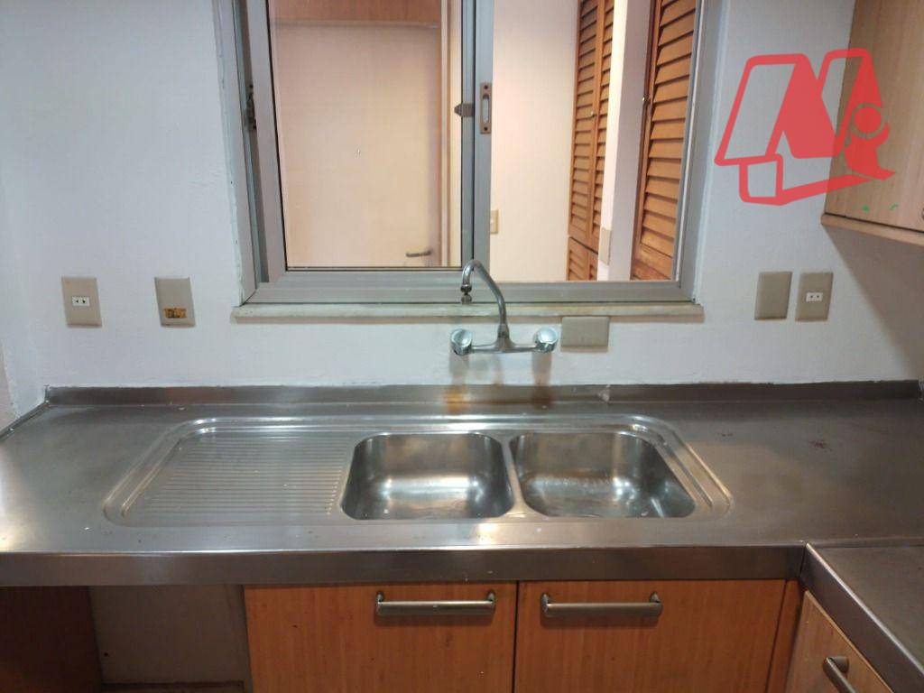 Casa à venda e aluguel com 3 quartos, 371m² - Foto 29