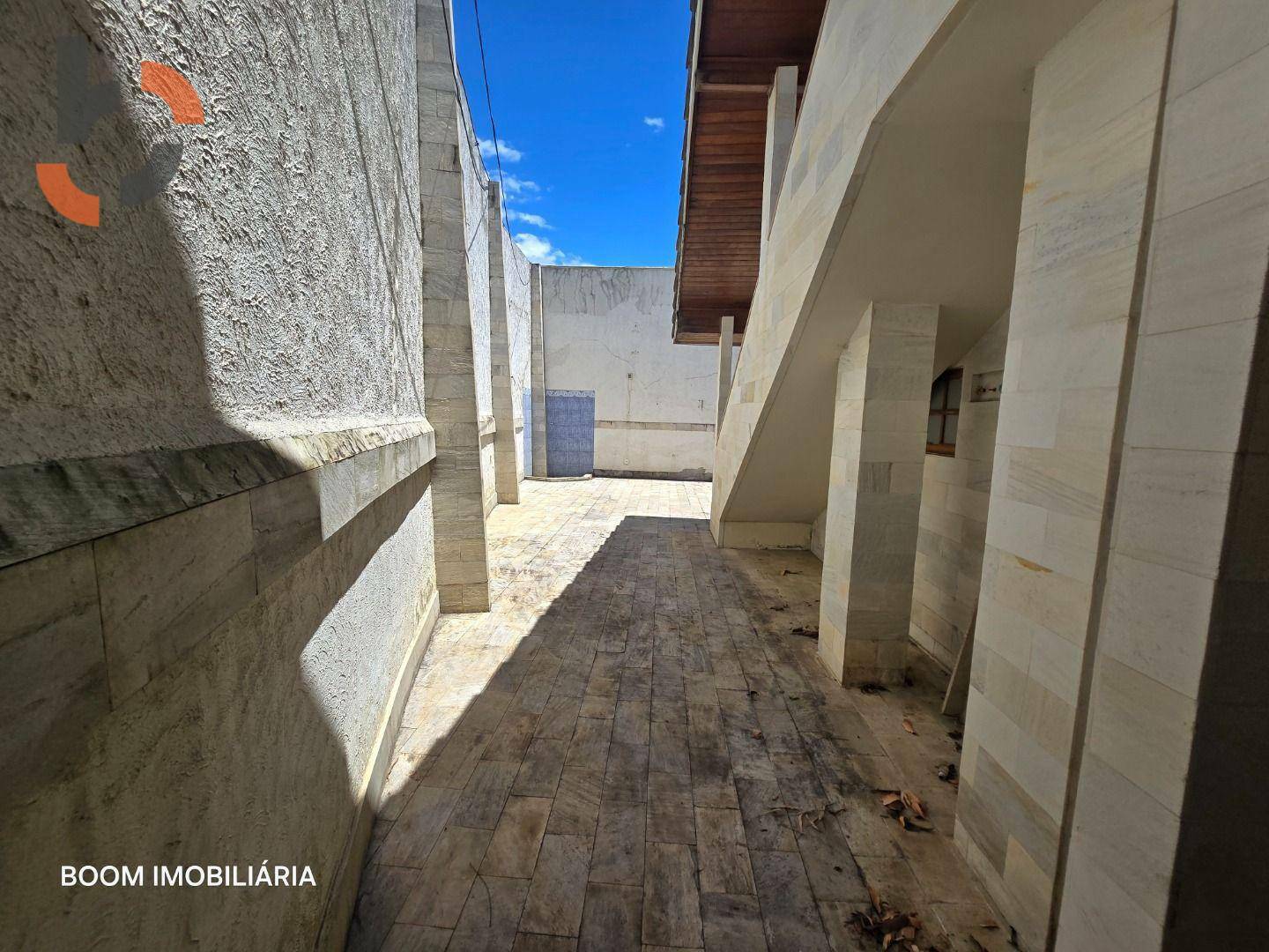 Casa de Condomínio à venda com 6 quartos, 300m² - Foto 56