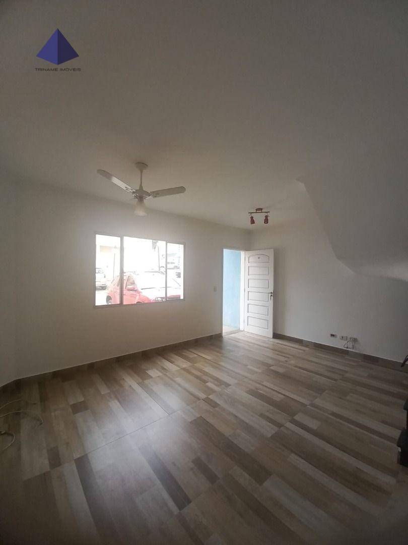 Sobrado para alugar com 3 quartos, 77m² - Foto 2