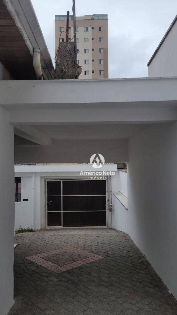 Casa para alugar com 2 quartos, 160m² - Foto 25