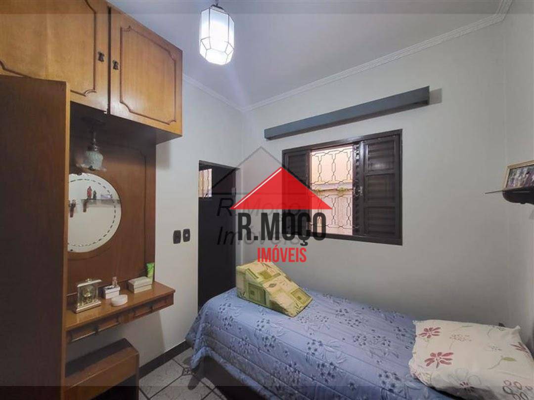 Casa à venda com 3 quartos, 194m² - Foto 18