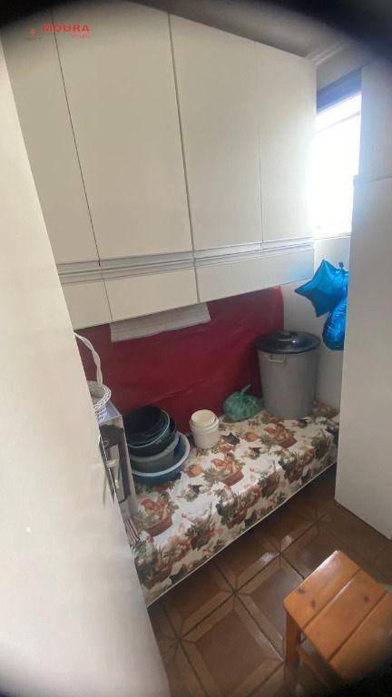 Apartamento à venda com 2 quartos, 78m² - Foto 3