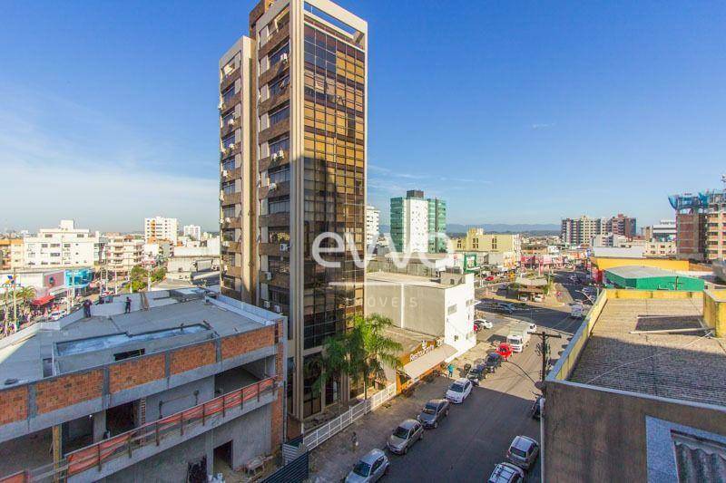 Apartamento à venda com 3 quartos, 103m² - Foto 35