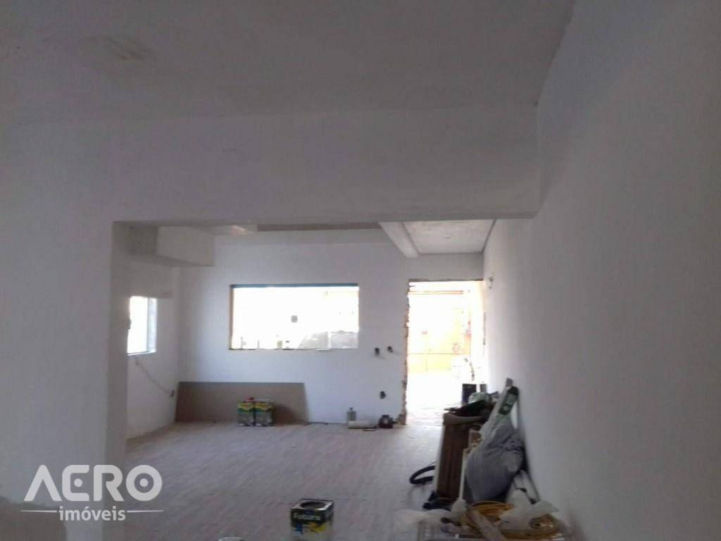 Casa à venda com 4 quartos, 220m² - Foto 14