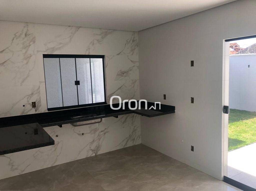 Casa à venda com 3 quartos, 108m² - Foto 3