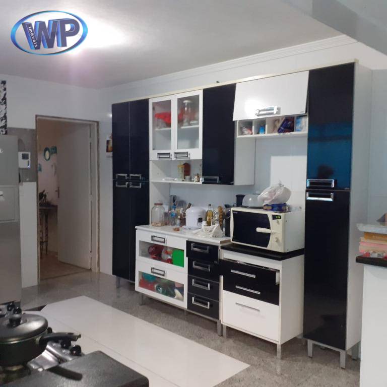 Sobrado à venda com 4 quartos, 200m² - Foto 17